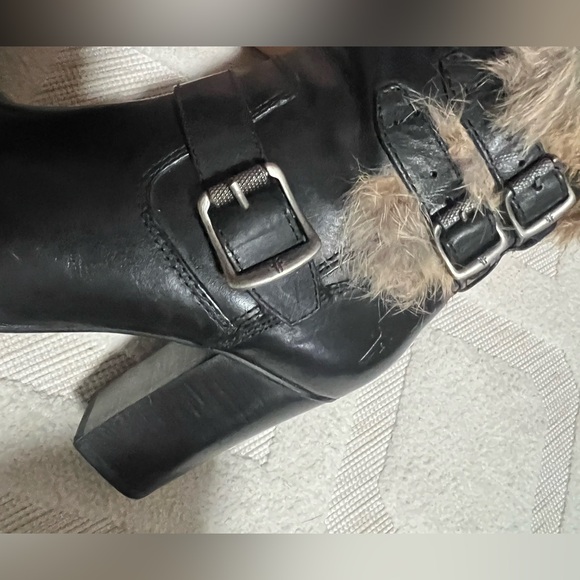 Sold FRYE Penny Luxe Moto Short Black - Picture 7 of 11